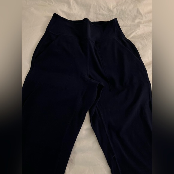 Lululemon Navy Blue Joggers with pockets - Picture 3 of 4
